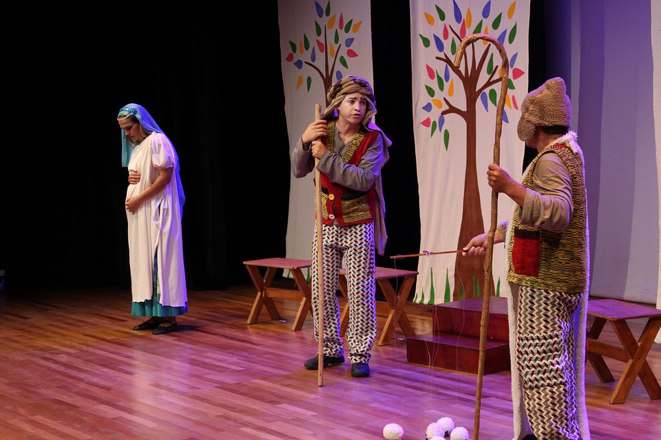Pièces de théâtre : ne les négligez pas pour une vie récréative complète
